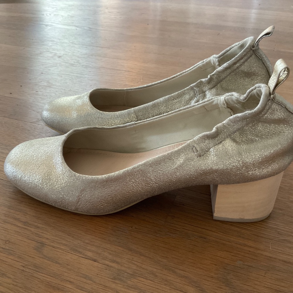 Kelsi Dagger Brooklyn Gold Metallic Block Heel Pump